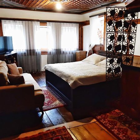 Kulla Dula Guesthouse Gjakova Exterior foto