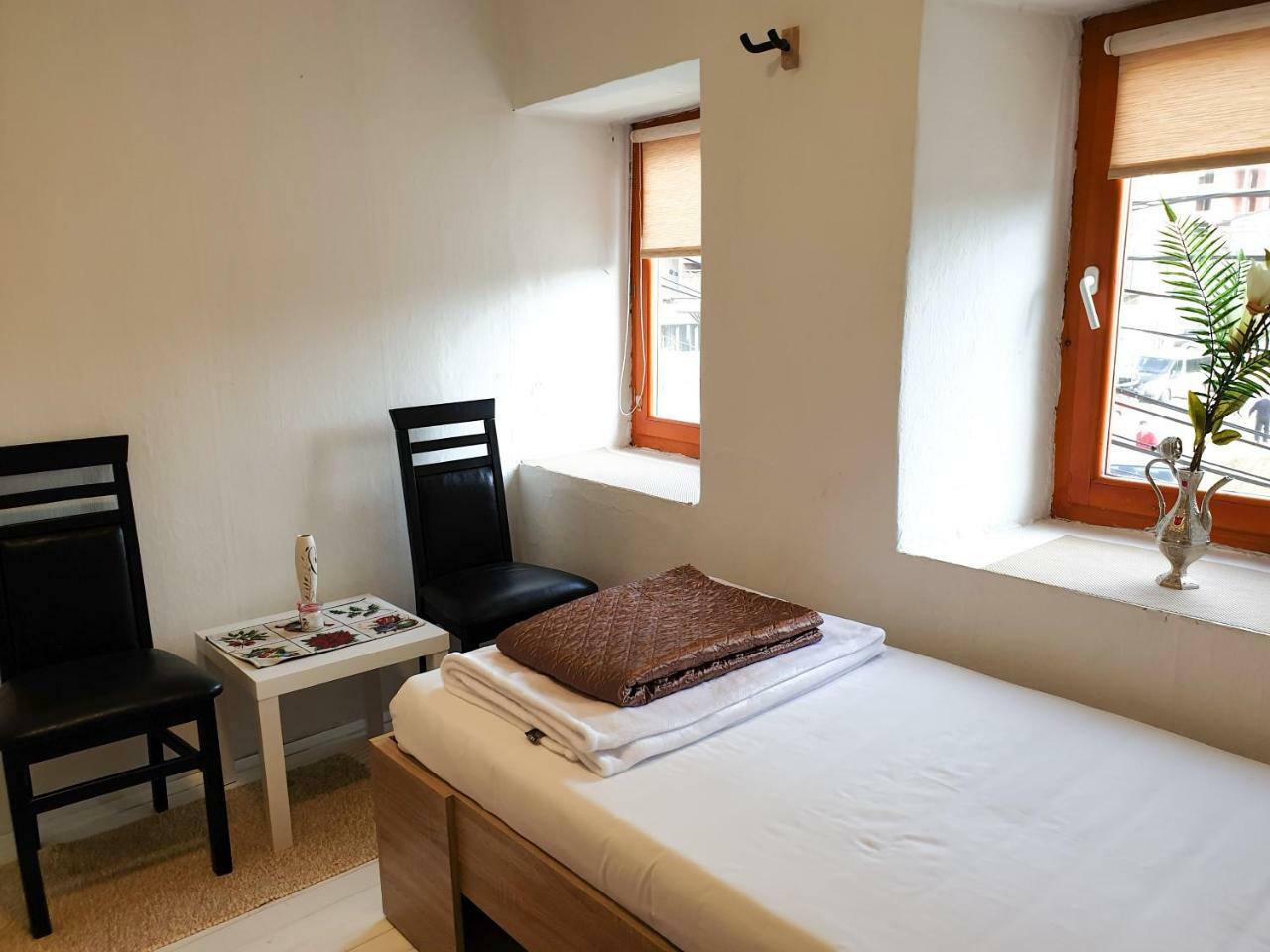 Kulla Dula Guesthouse Gjakova Exterior foto