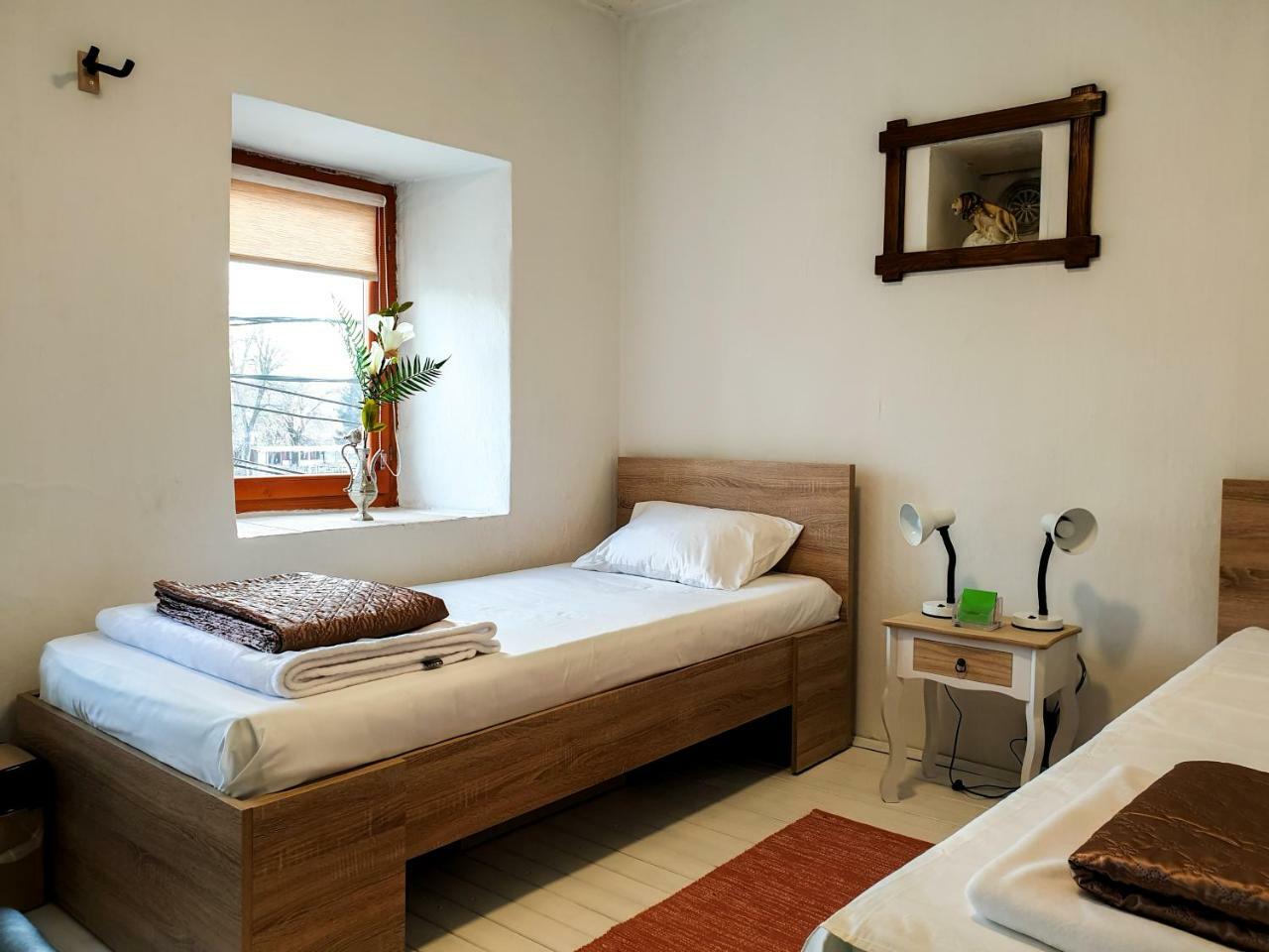 Kulla Dula Guesthouse Gjakova Exterior foto